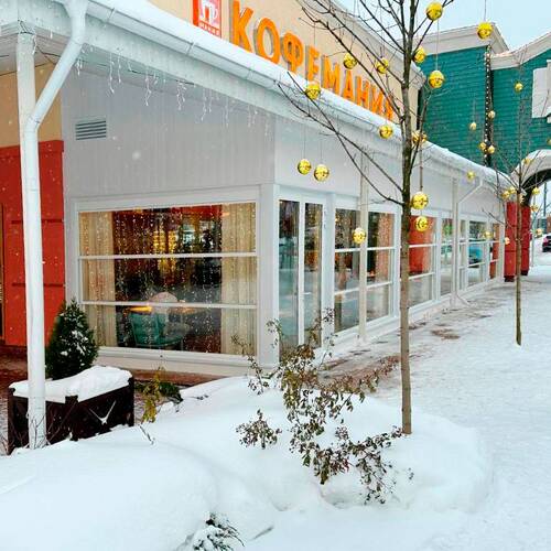 Гильотинное остекление Decolife W700 с терморазрывом ( тёплая серия), г. Москва, ''Кофемания''